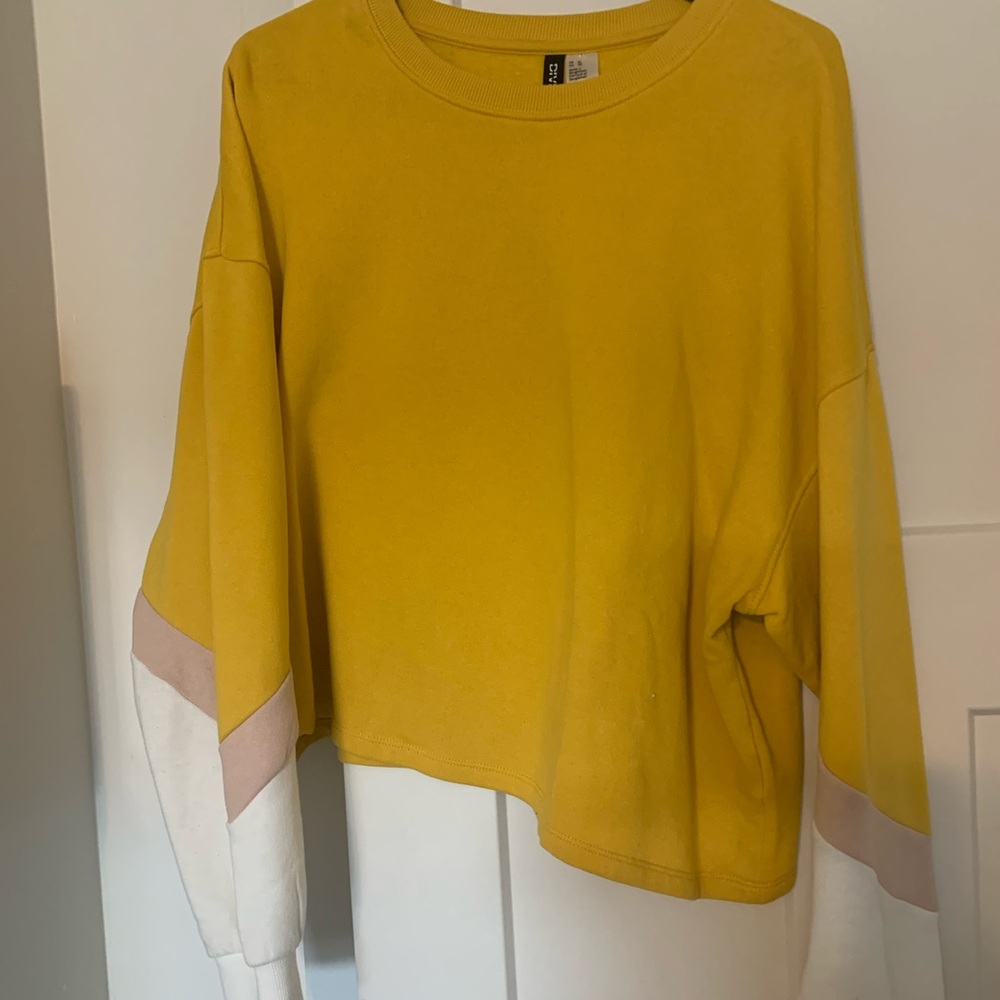 Cropped crew neck sweat shirt